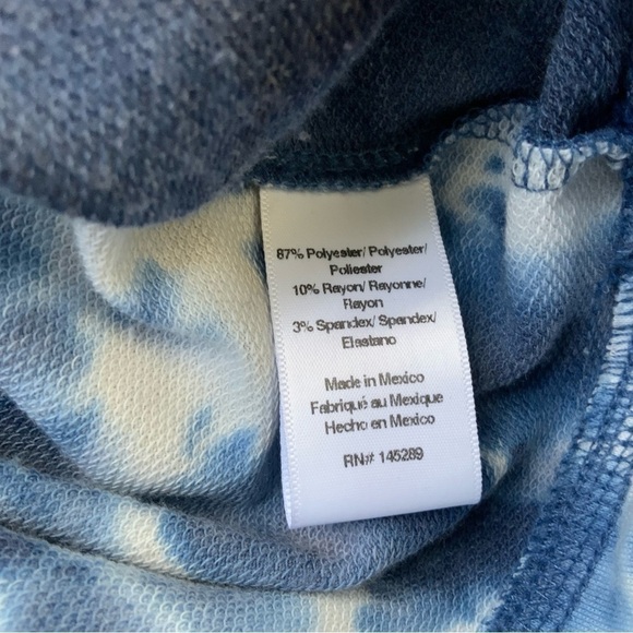 Oli I VIV Tie-Dye Crew Neck Sweat Shirt. Blue and White. Size Large. - Picture 4 of 6